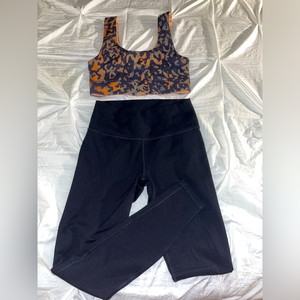 🔥Fabletics Reversible Set🤎🖤